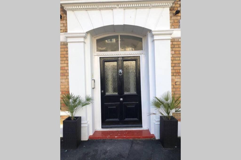 Stylish 2 Bed 2 Bath *Close To Beach And Centre With Parking* Bournemouth Exterior foto